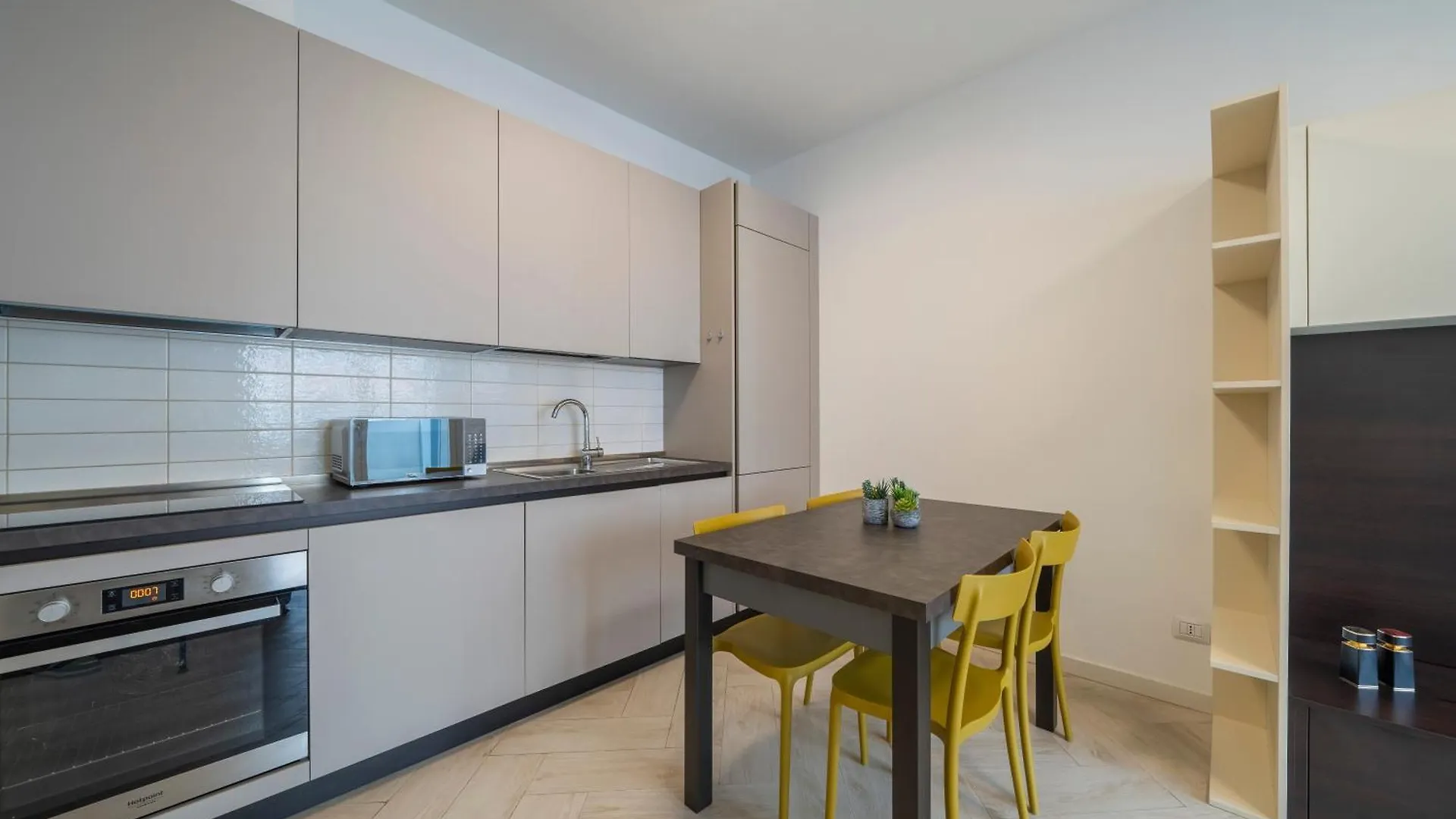 Suite Modern Tulipan Autentica Home Sharing Milán Italia