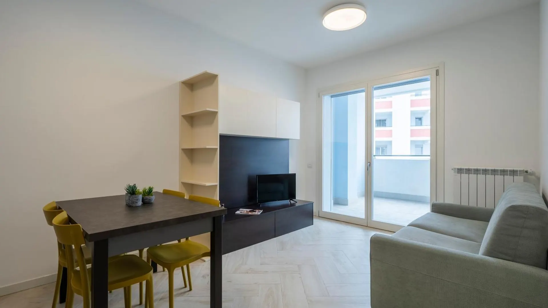 Suite Modern Tulipan Autentica Home Sharing Milán 0*,