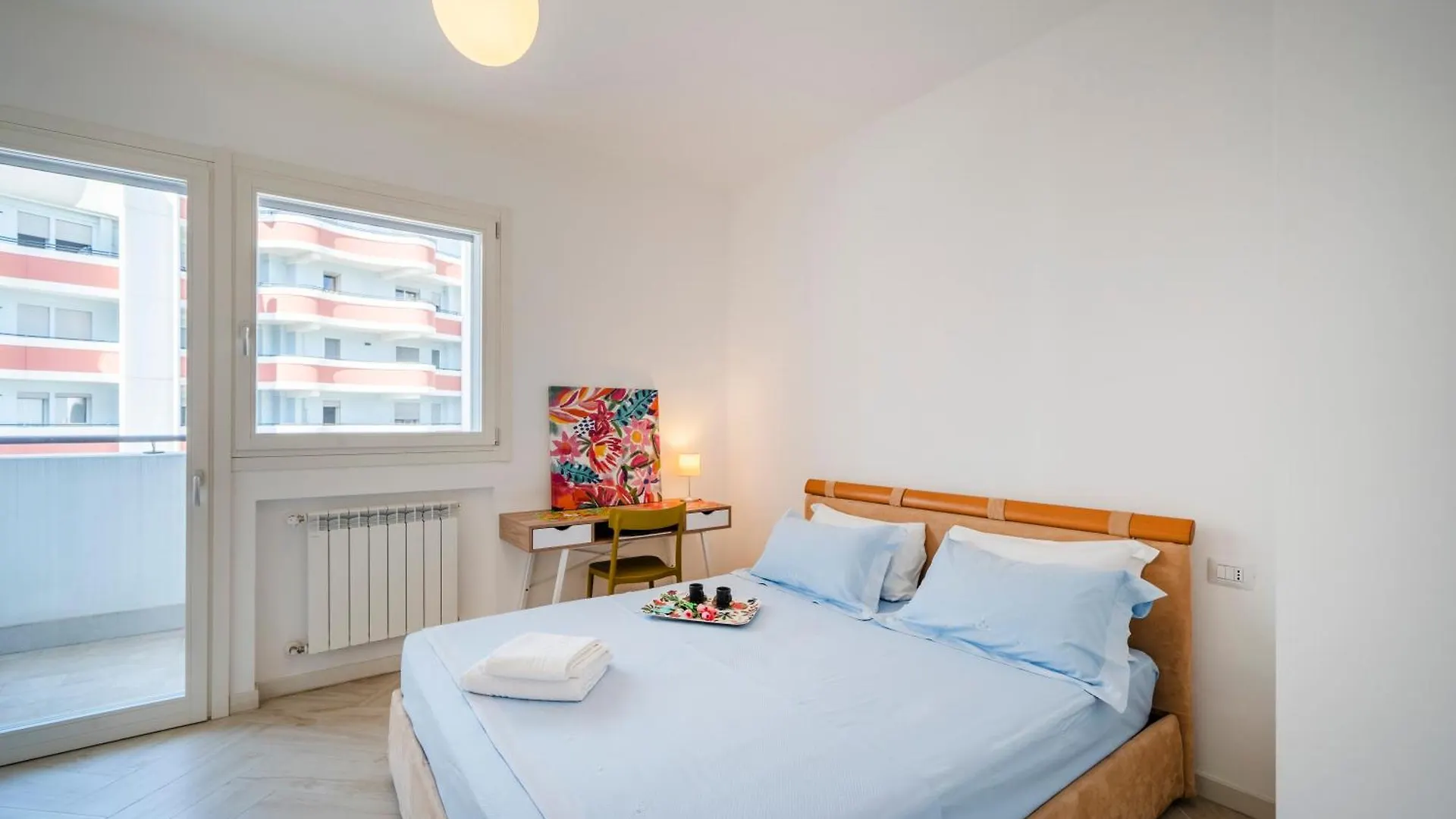 Suite Modern Tulipan Autentica Home Sharing Milan 0*,