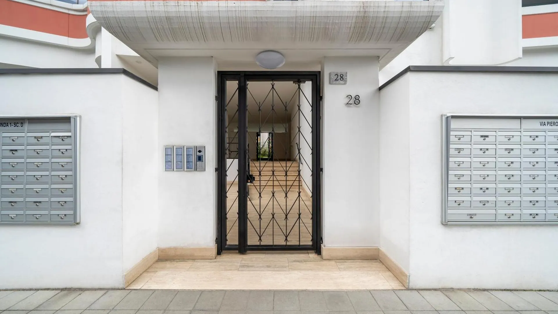 Suite Modern Tulipan Autentica Home Sharing Milan